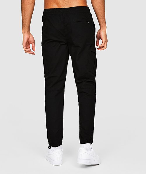 Larno Core Woven Cargo Pant