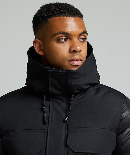 L カッターアンドバック 2.5万 海外モデル 中綿 ハイネック ジャケット 黒 L カッターアンドバック 2.5万 海外モデル 中綿 ハイネック ジャケット